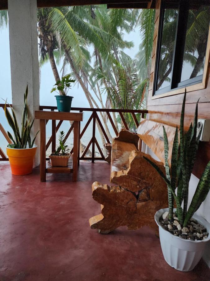 Chue&Larry'S Beachside Homestay Libagon المظهر الخارجي الصورة