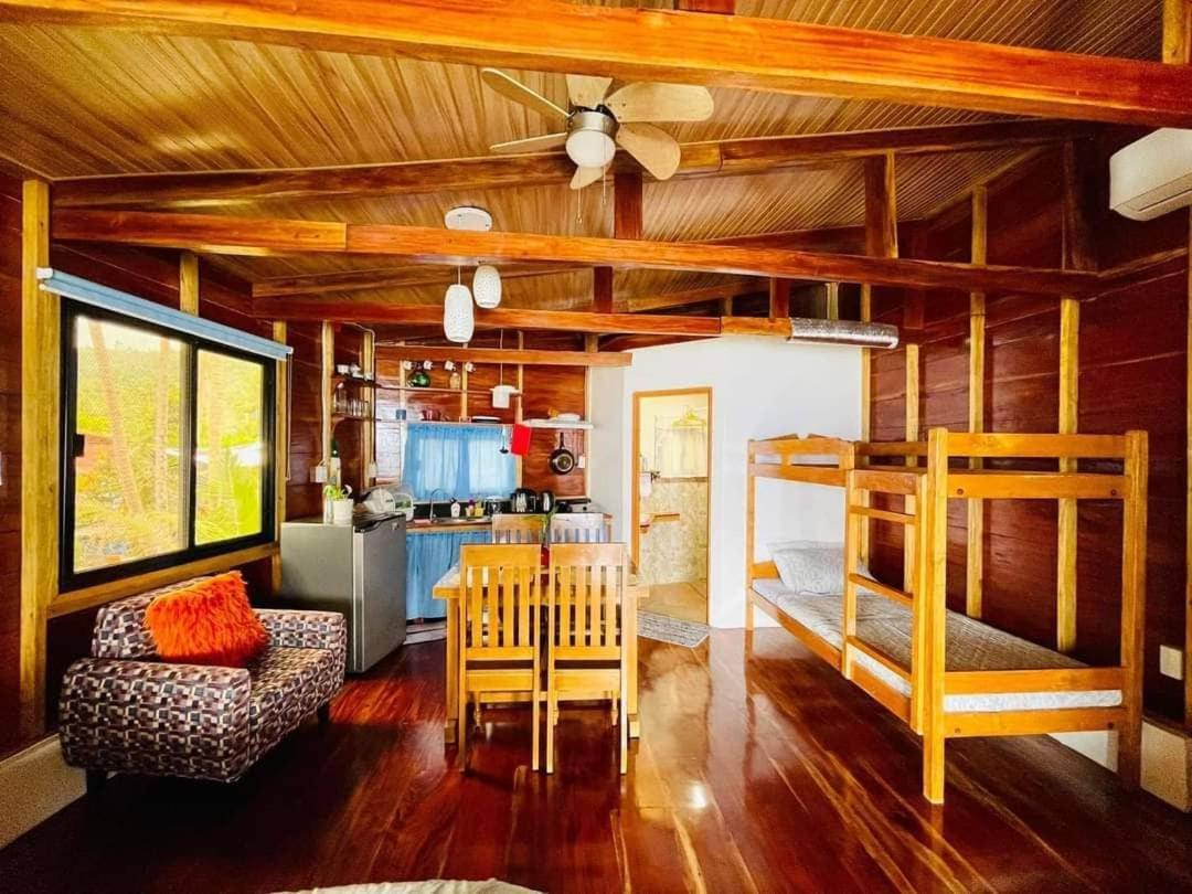 Chue&Larry'S Beachside Homestay Libagon المظهر الخارجي الصورة